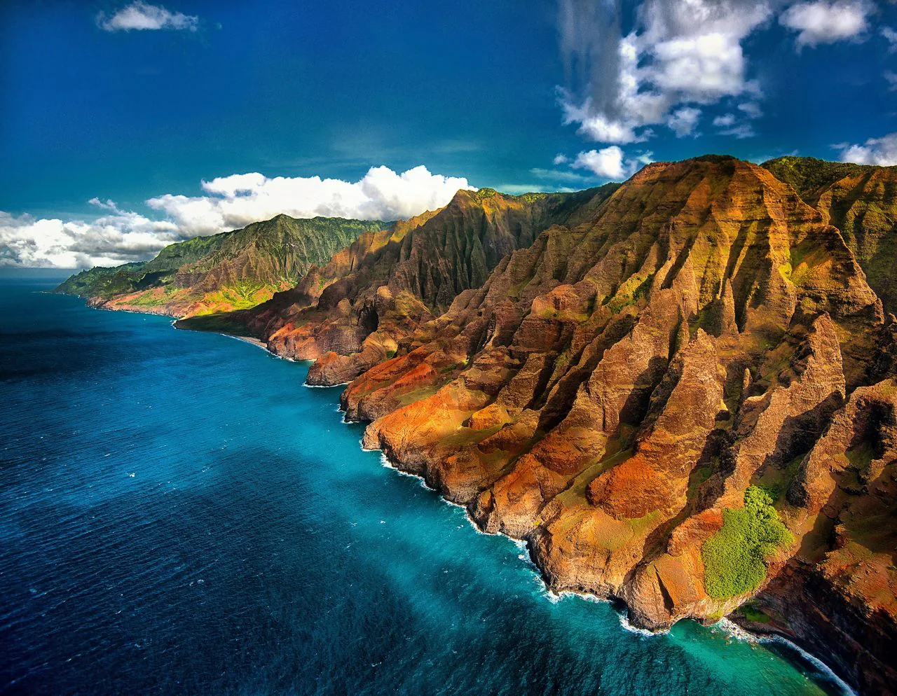 The dramatic Na Pali Coast of Kauai